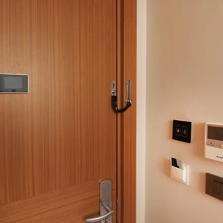 Otel Elara 4*