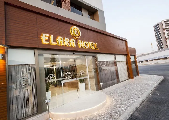 Hotel Elara