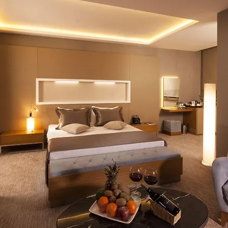 Elara 4* Izmir