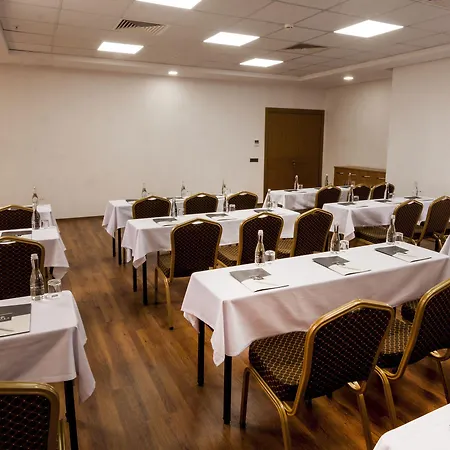 Elara Hotell