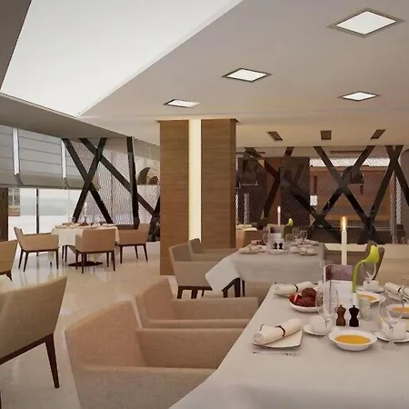 Elara Hotell